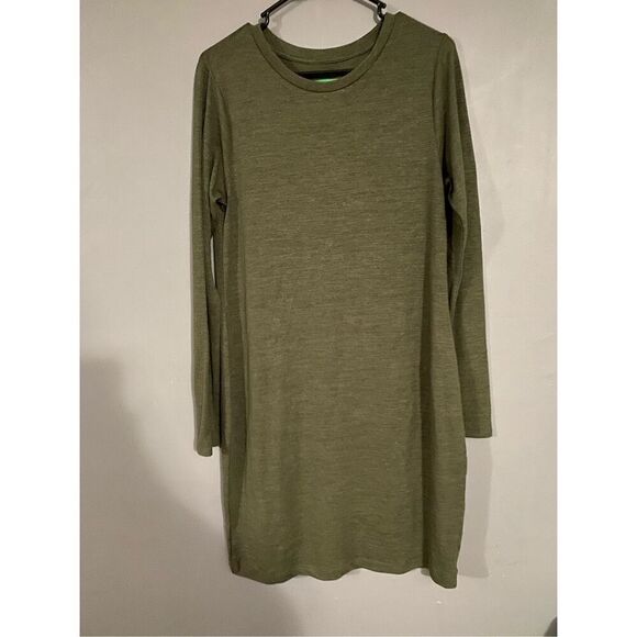 Dip Long Sleeve Green Sweater Dress Size Medium - Picture 1 of 4